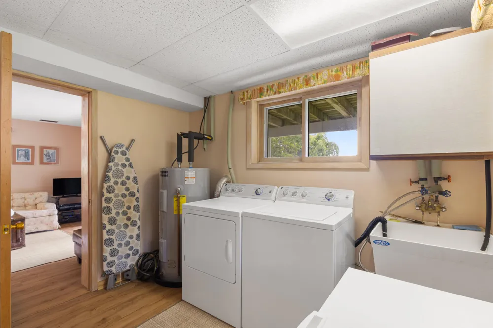6529 Edgewater Drive Honor, MI 49640