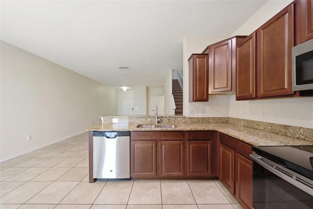 1720 IVORY GOOSE PLACE Ruskin, FL 33570