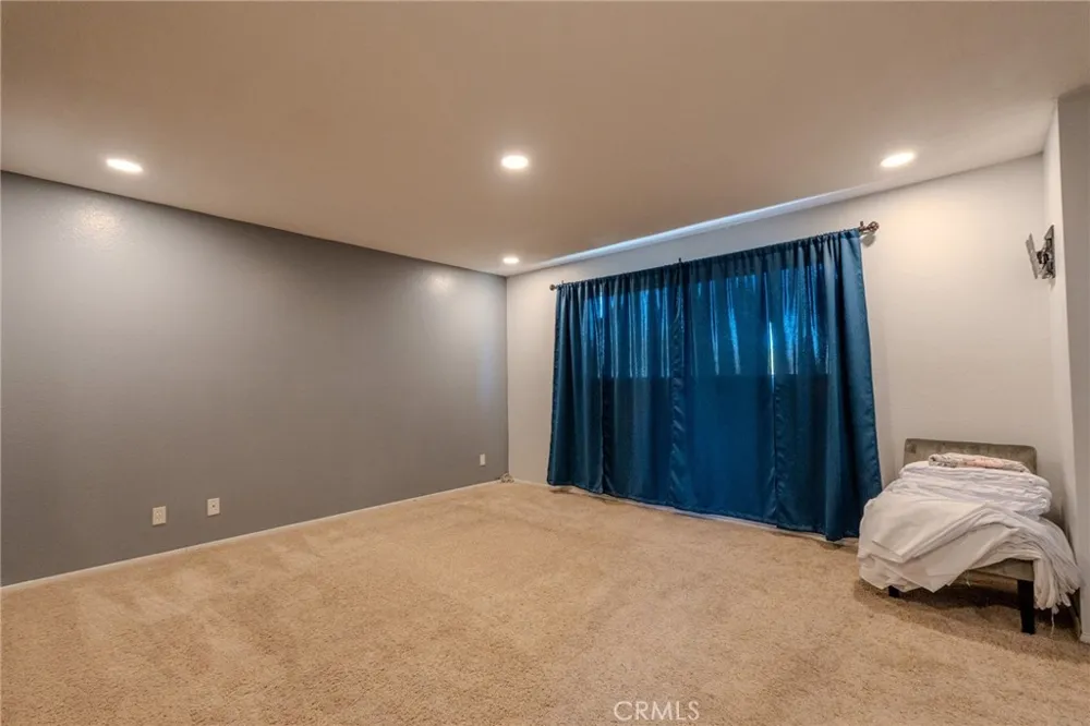 1665 Fillmore Ave Rialto, CA 92376