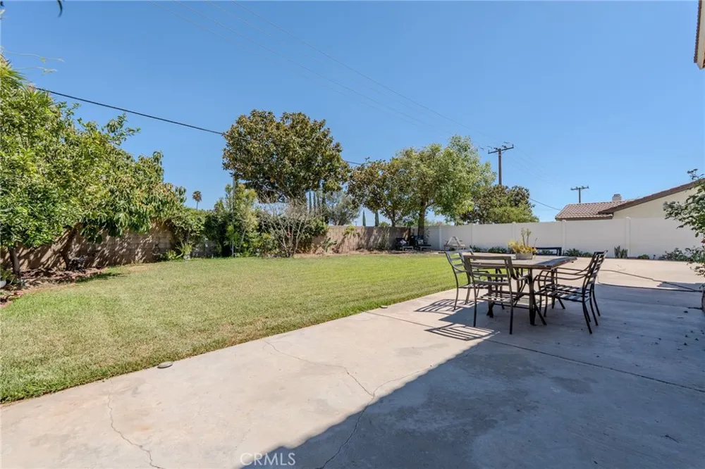 1665 Fillmore Ave Rialto, CA 92376