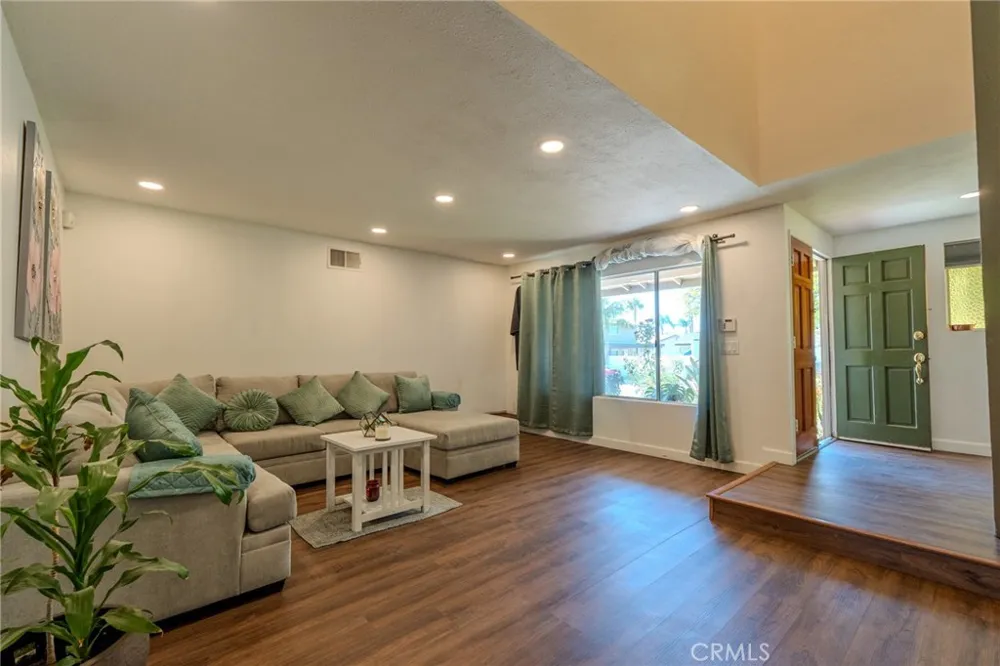 1665 Fillmore Ave Rialto, CA 92376
