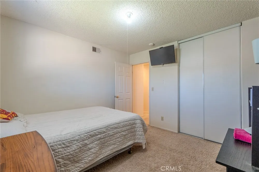 1665 Fillmore Ave Rialto, CA 92376