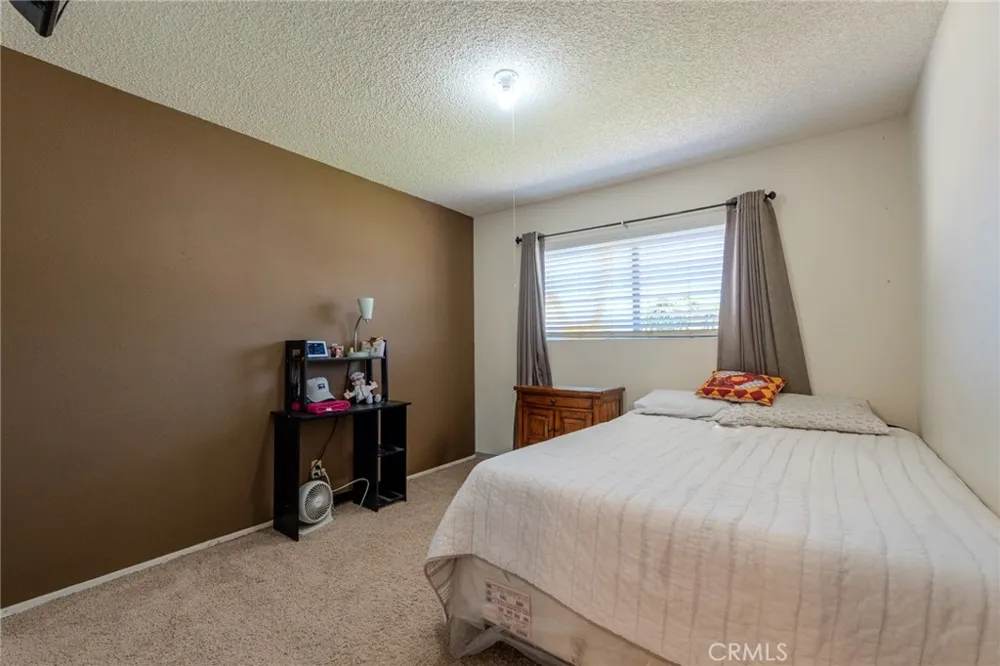 1665 Fillmore Ave Rialto, CA 92376
