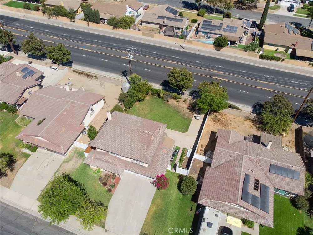1665 Fillmore Ave Rialto, CA 92376
