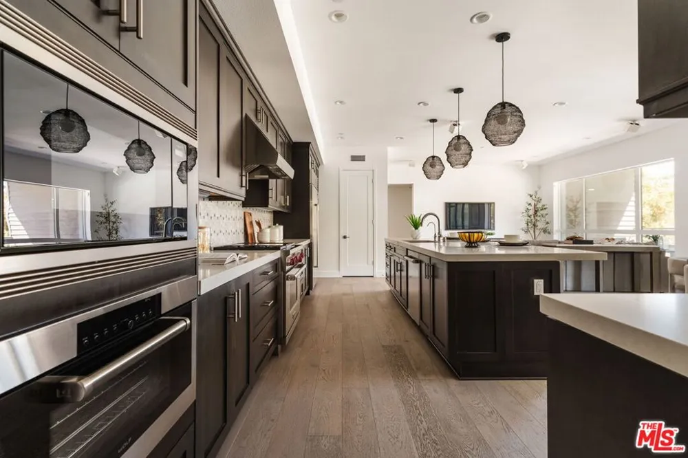 12765 Bluff Creek Drive #1 Los Angeles, CA 90094