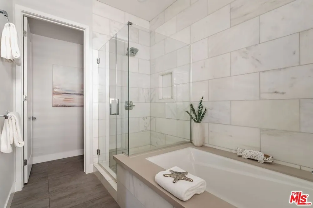 12765 Bluff Creek Drive #1 Los Angeles, CA 90094