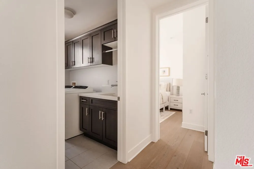 12765 Bluff Creek Drive #1 Los Angeles, CA 90094