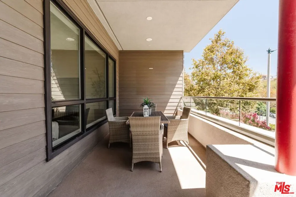 12765 Bluff Creek Drive #1 Los Angeles, CA 90094
