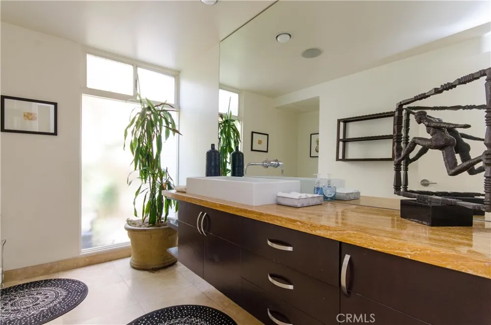 510 Leslie Beverly Hills, CA 90210