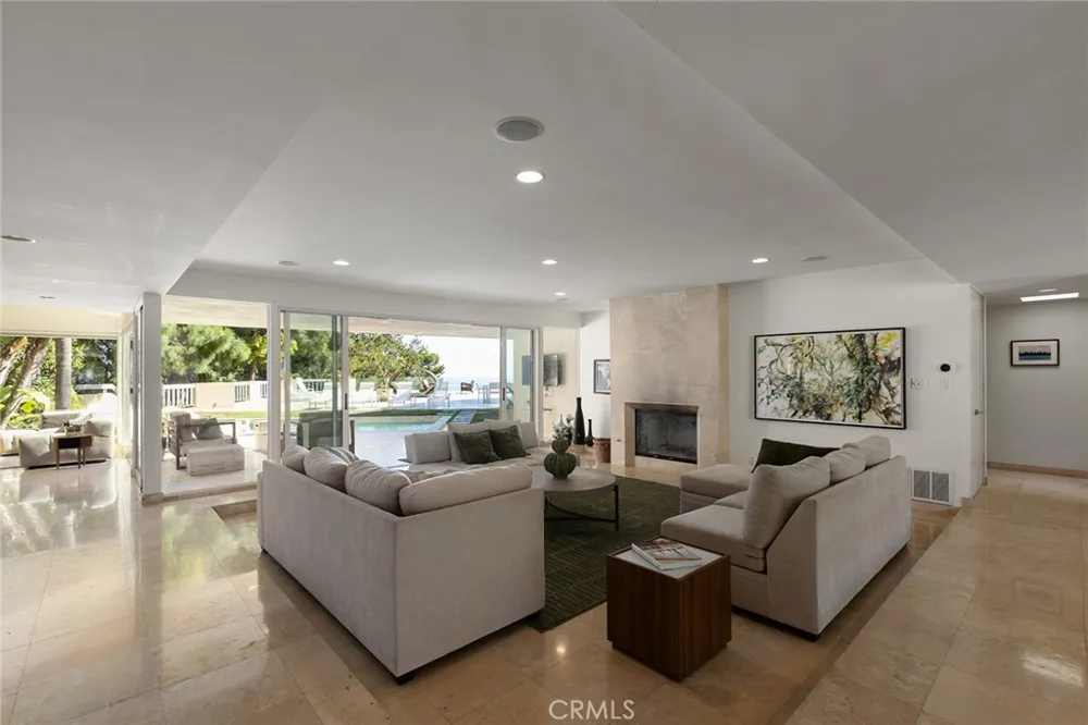 510 Leslie Beverly Hills, CA 90210