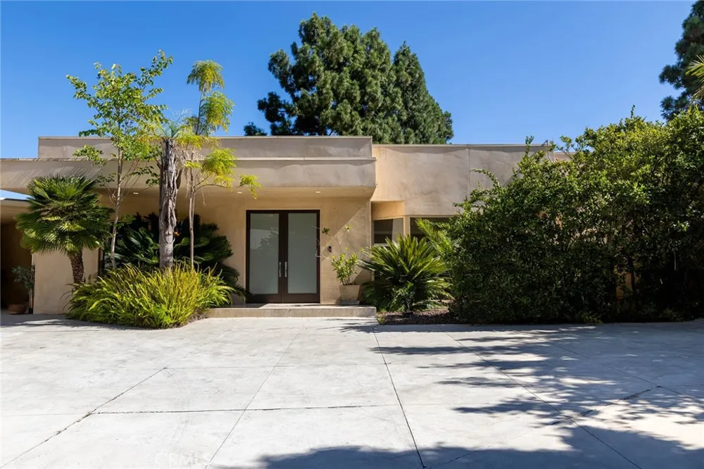 510 Leslie Beverly Hills, CA 90210