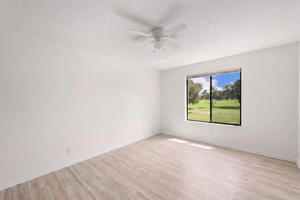 5423 SE MILES GRANT ROAD SE #F-203 Stuart, FL 34997