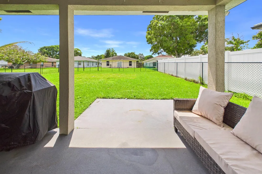 6784 3rd Street Jupiter, FL 33458
