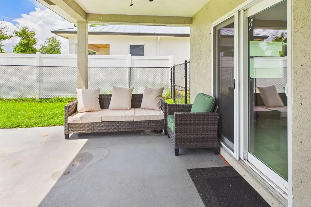 6784 3rd Street Jupiter, FL 33458