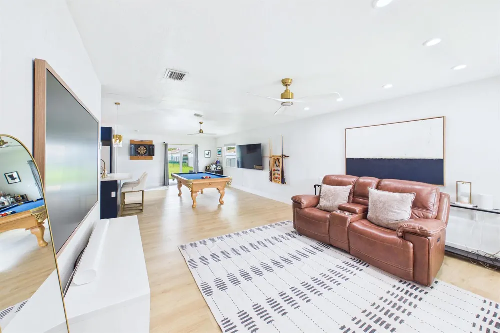 6784 3rd Street Jupiter, FL 33458