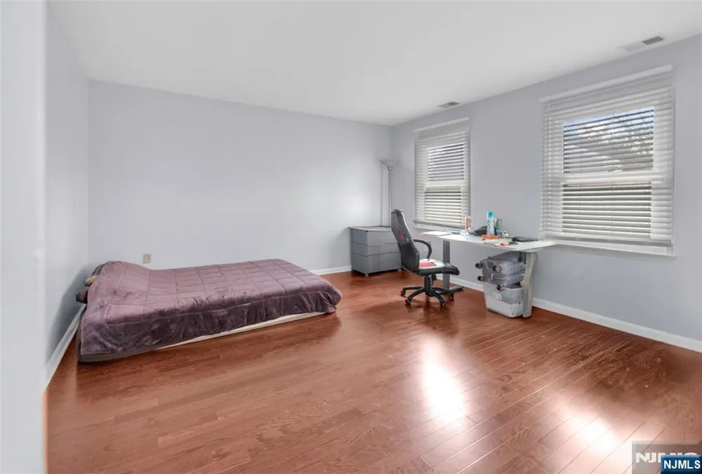 664 Irvington Avenue 6 Maplewood, NJ 07040