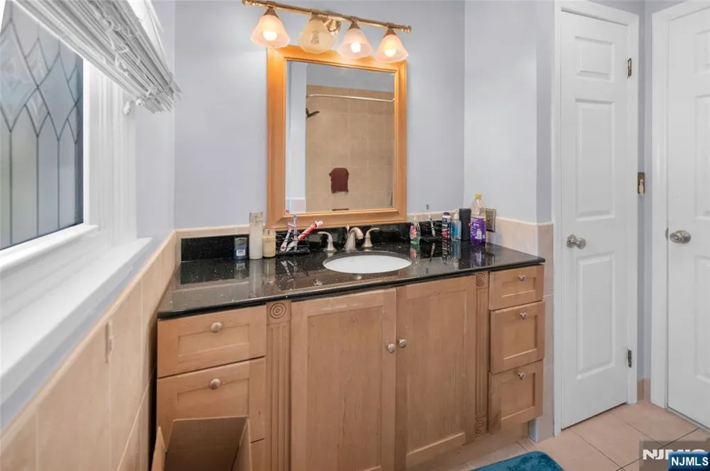 664 Irvington Avenue 6 Maplewood, NJ 07040
