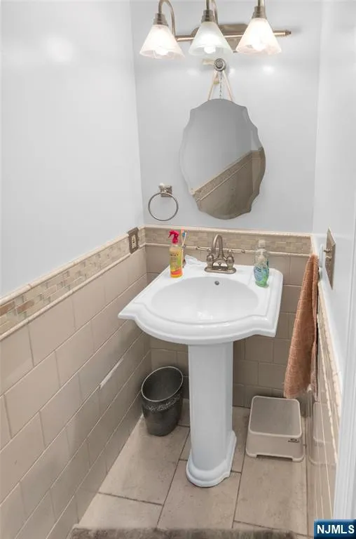 664 Irvington Avenue 6 Maplewood, NJ 07040
