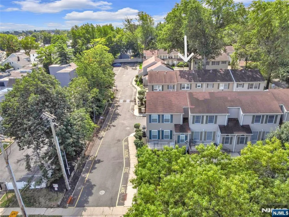 664 Irvington Avenue 6 Maplewood, NJ 07040