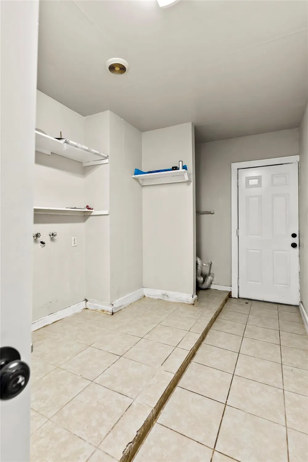 11455 Spottswood Drive Hockley, TX 77016
