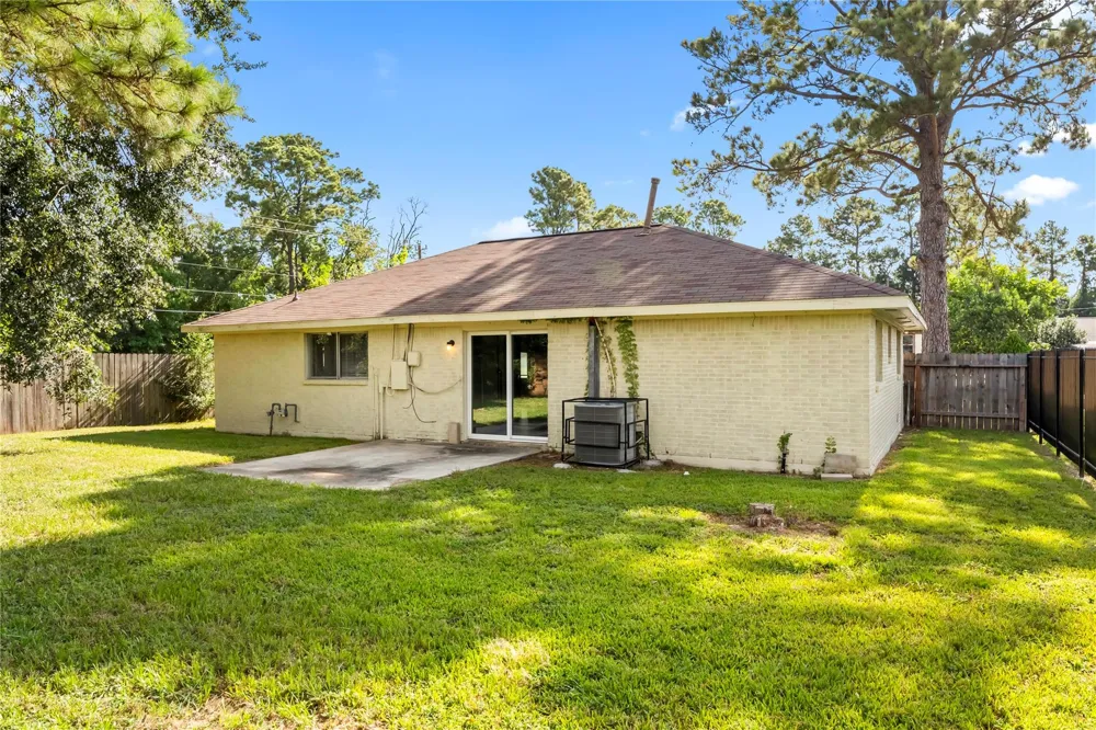 11455 Spottswood Drive Hockley, TX 77016