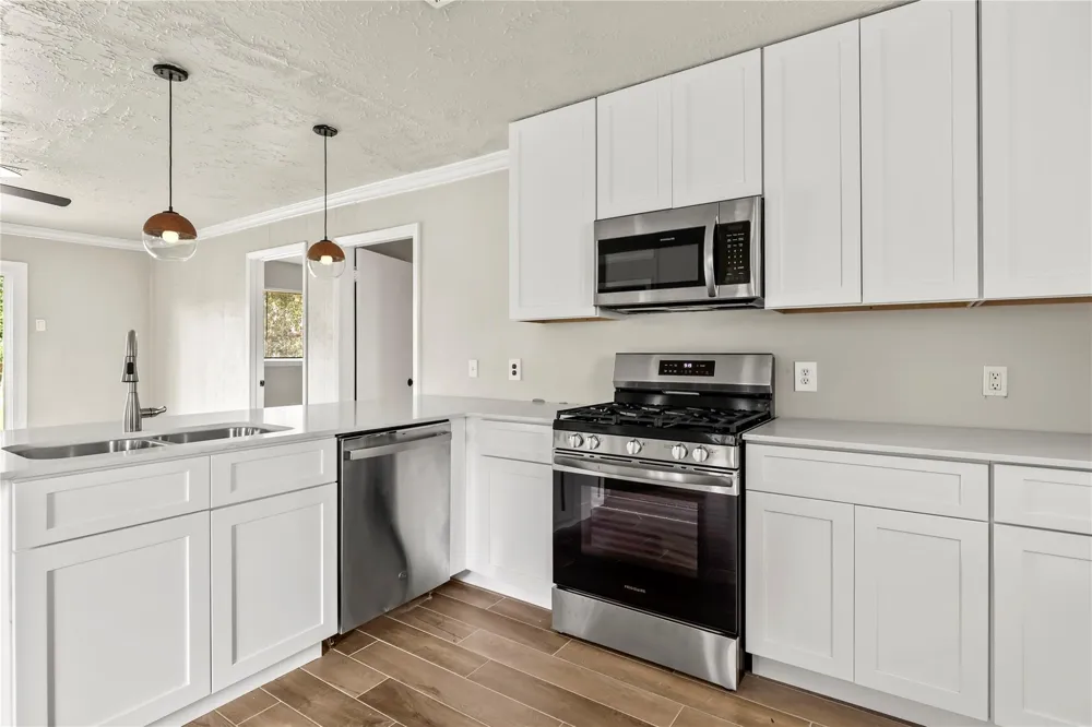 11455 Spottswood Drive Hockley, TX 77016