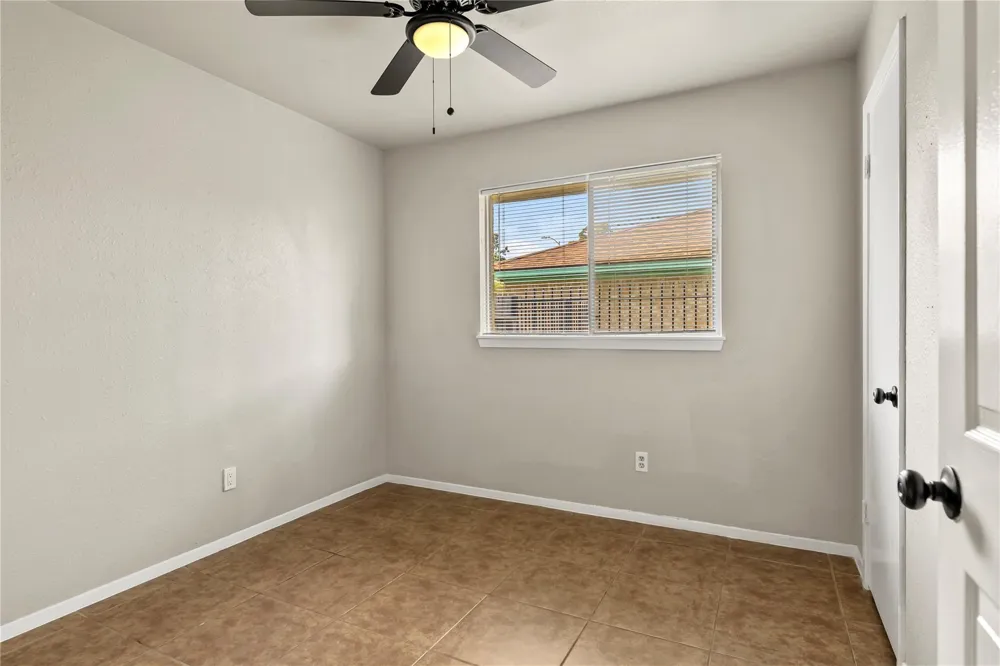 11455 Spottswood Drive Hockley, TX 77016