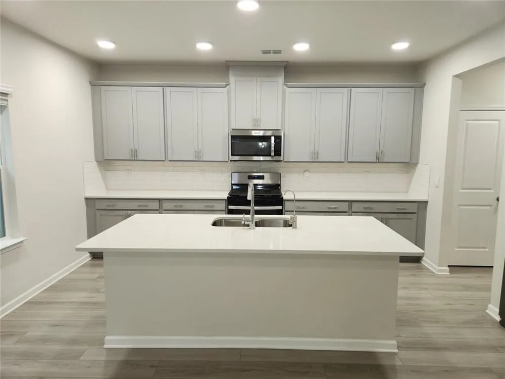 235 Valley Oak Drive Dawsonville, GA 30534