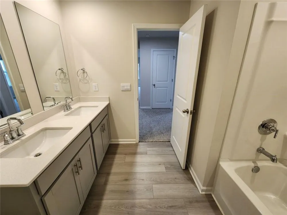 235 Valley Oak Drive Dawsonville, GA 30534