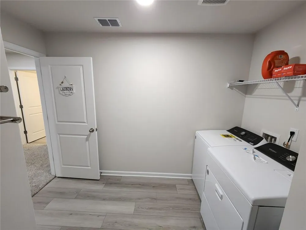 235 Valley Oak Drive Dawsonville, GA 30534