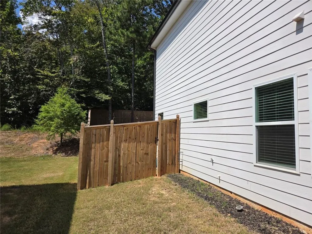 235 Valley Oak Drive Dawsonville, GA 30534
