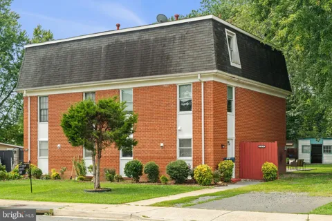 109 MAYFAIR DRIVE NE