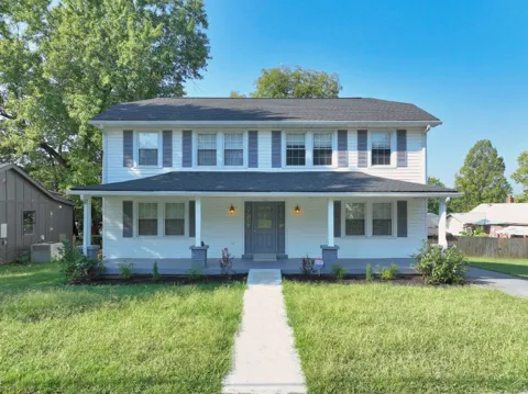 102 Becker Ave