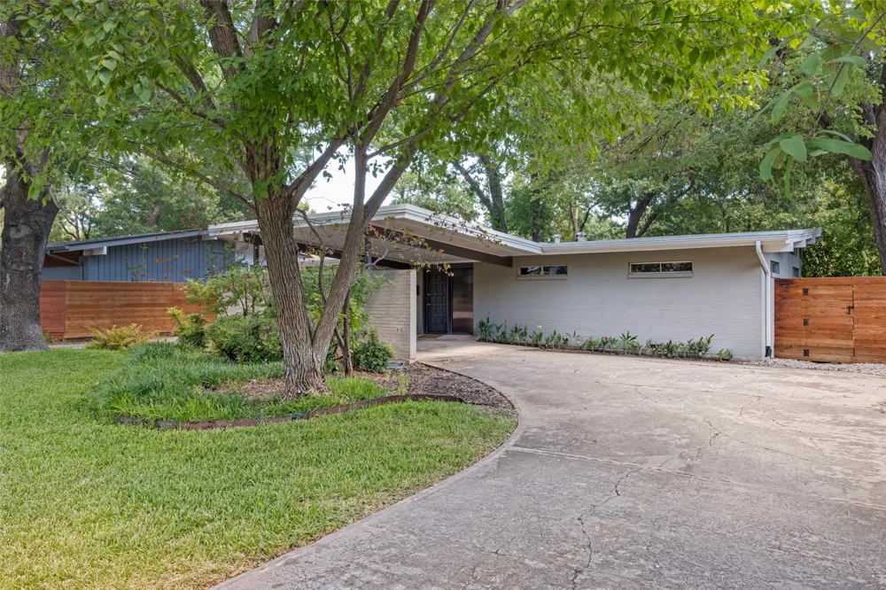 7306 Walling Lane Dallas, TX 75231