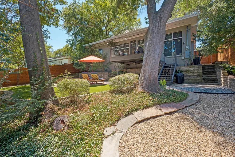 7306 Walling Lane Dallas, TX 75231
