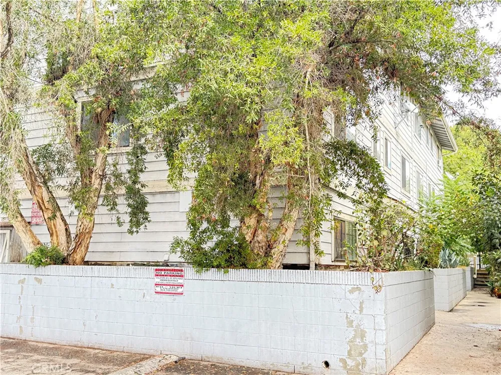 13945 Osborne Street #C 104 Arleta, CA 91331
