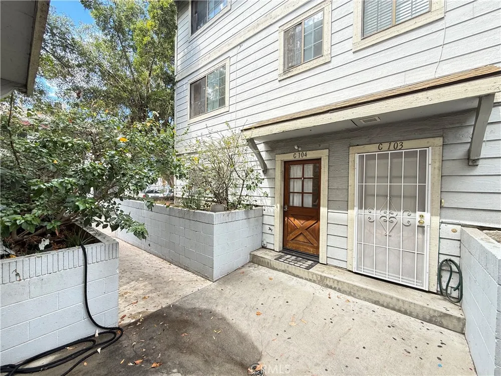 13945 Osborne Street #C 104 Arleta, CA 91331