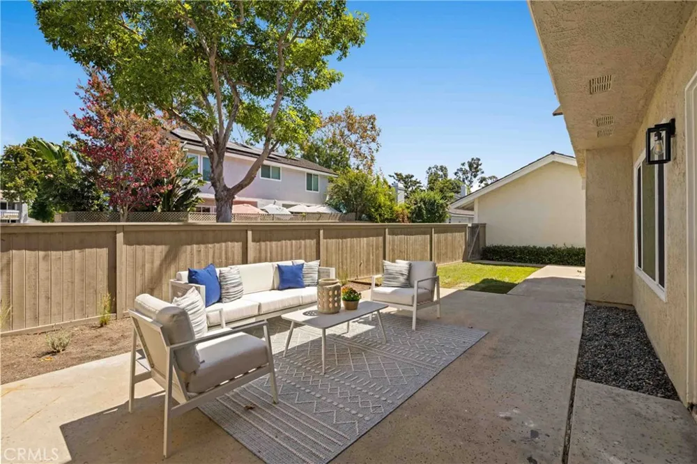 59 E Yale Loop #31 Irvine, CA 92604