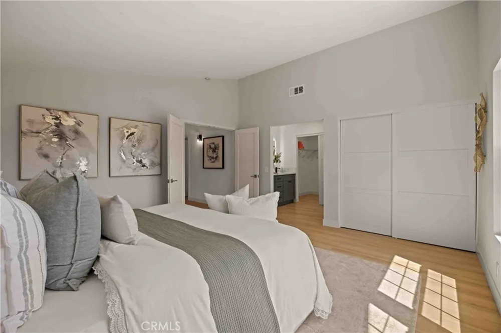 59 E Yale Loop #31 Irvine, CA 92604