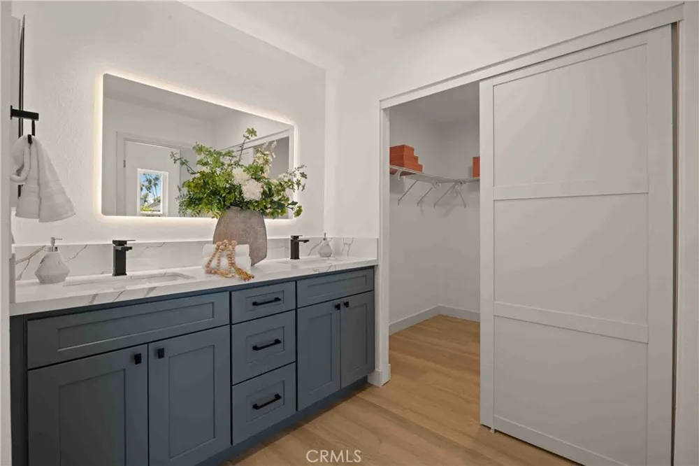 59 E Yale Loop #31 Irvine, CA 92604