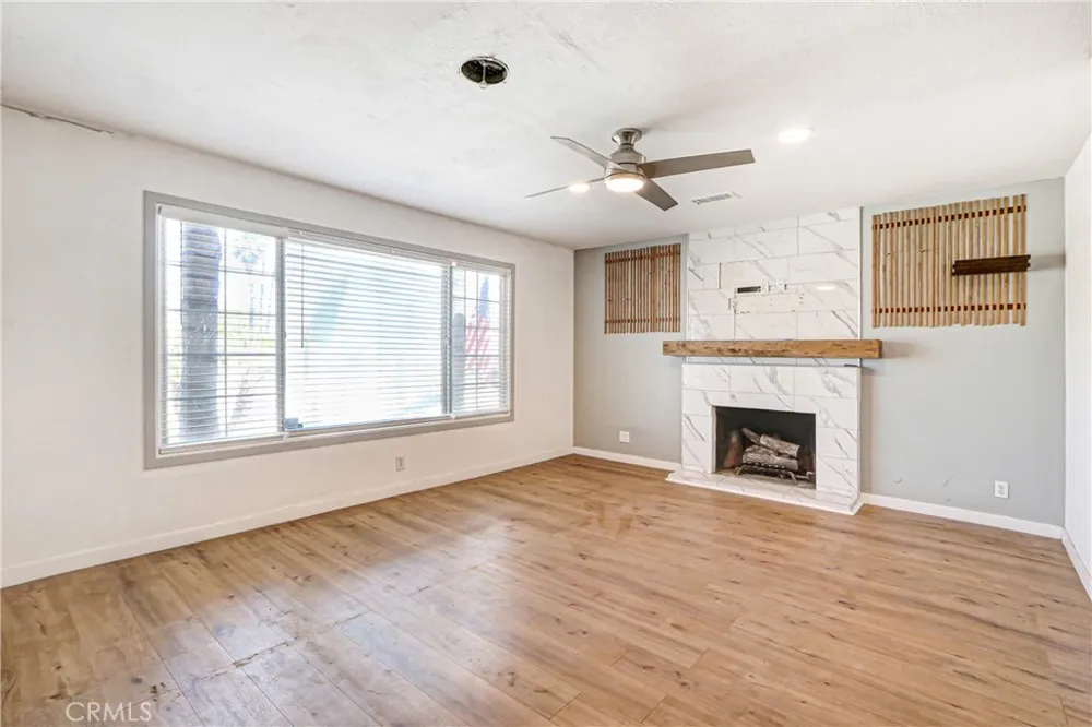 27091 Val Deane Hemet, CA 92544