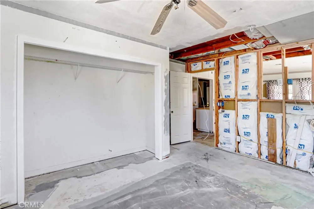 27091 Val Deane Hemet, CA 92544