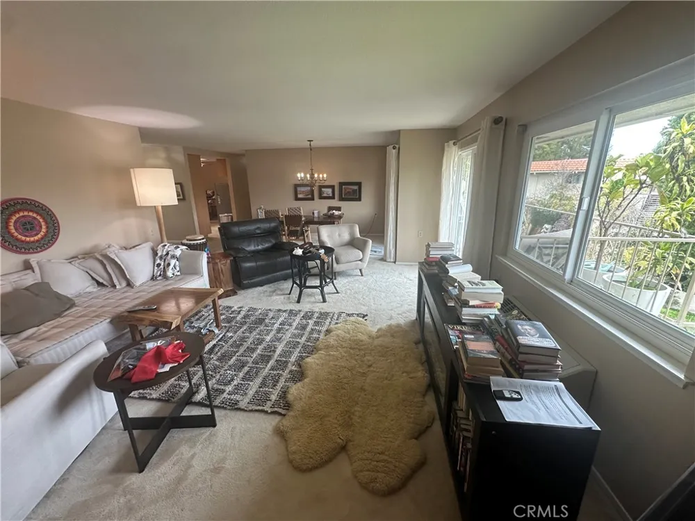 2396 W Via Mariposa W #3H Laguna Woods, CA 92637