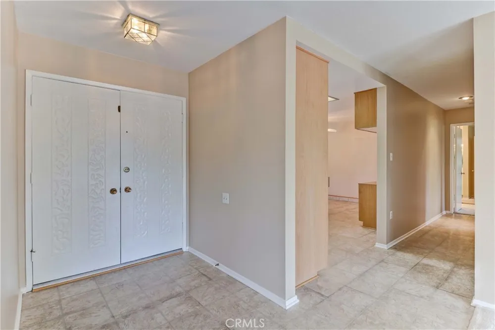 2396 W Via Mariposa W #3H Laguna Woods, CA 92637