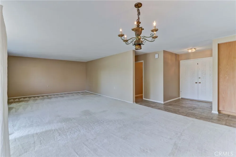 2396 W Via Mariposa W #3H Laguna Woods, CA 92637