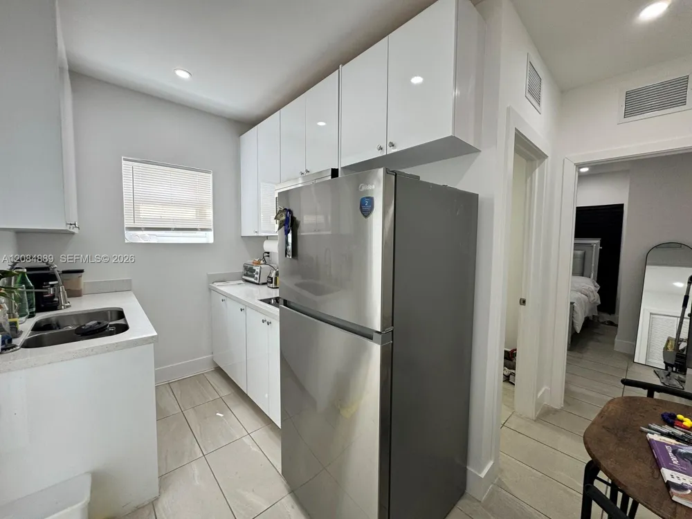 1631 NW 3 St #8 Miami, FL 33125