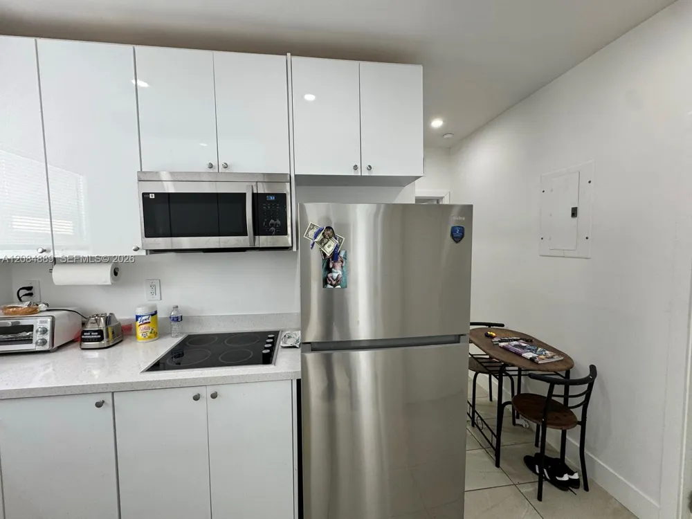 1631 NW 3 St #8 Miami, FL 33125