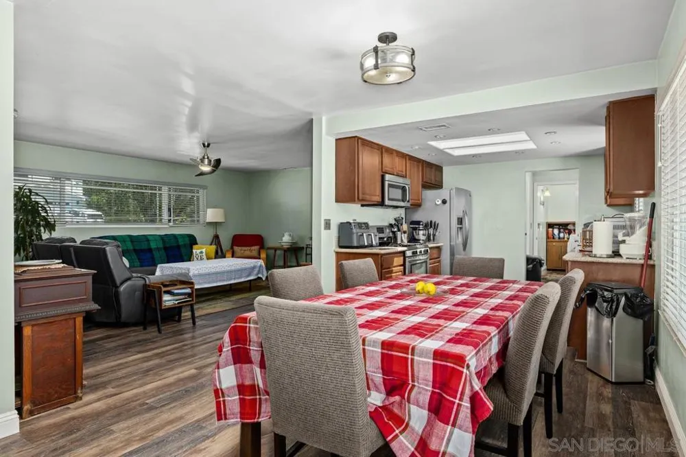 1431 Kurtz Street Oceanside, CA 92054