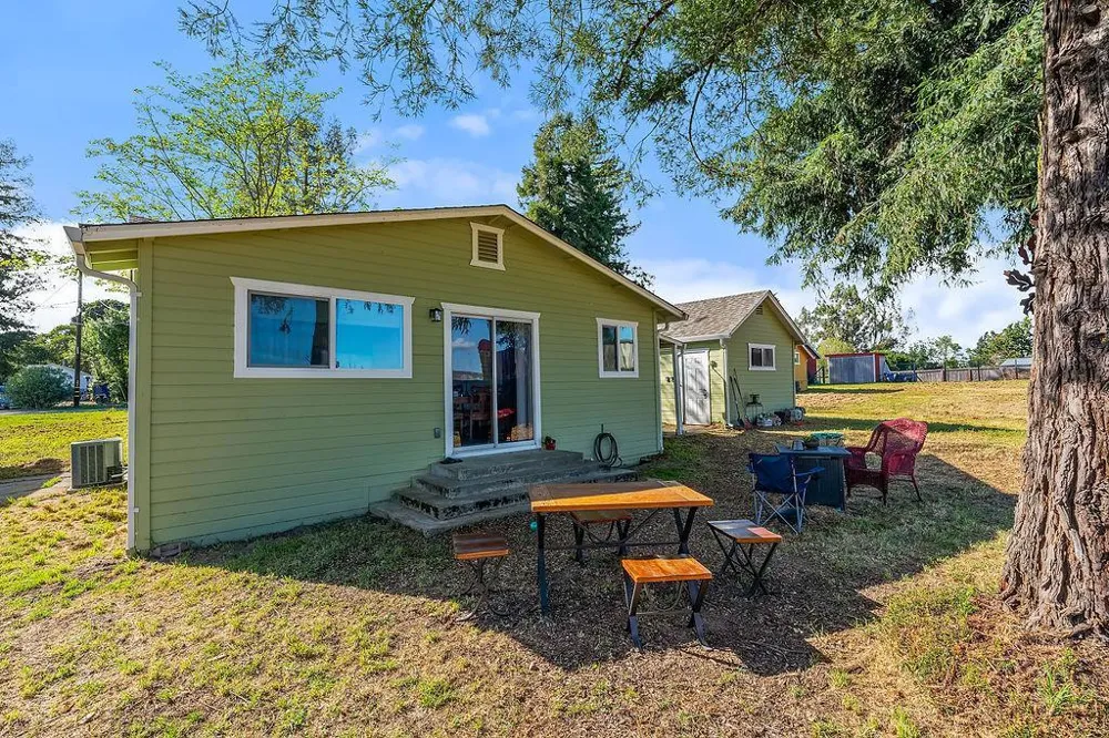 3710 Bodega Avenue Petaluma, CA 94952