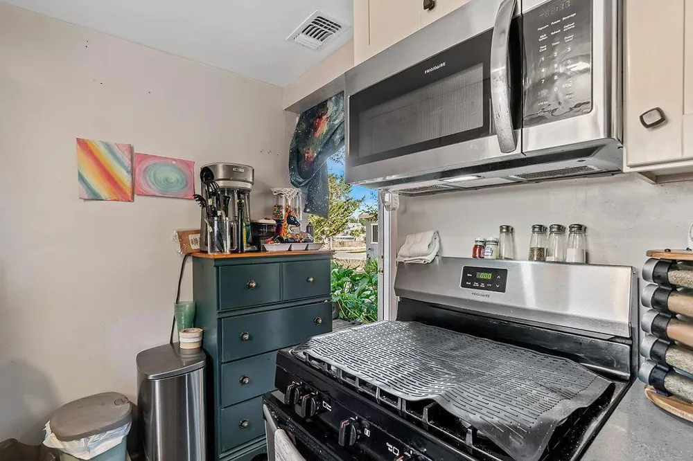 3710 Bodega Avenue Petaluma, CA 94952